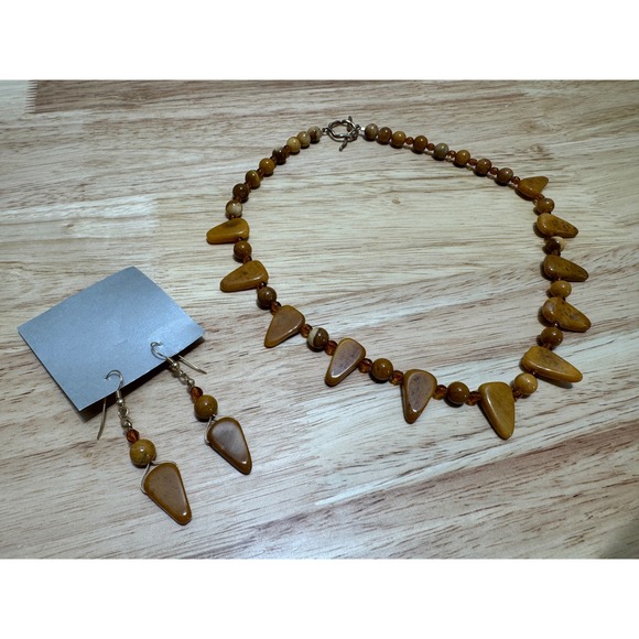 Jewelry - Vintage 19" Polished Beaded Agate Necklace and Earrings Set